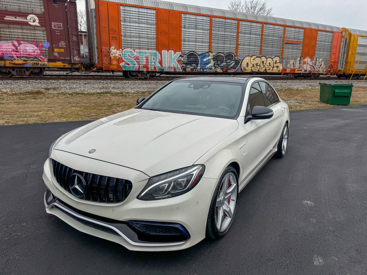 2016 MERCEDES-BENZ C-Class