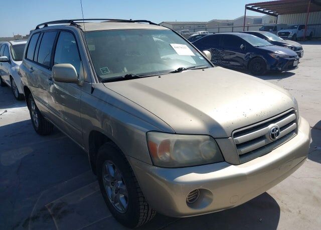 2004 TOYOTA Highlander