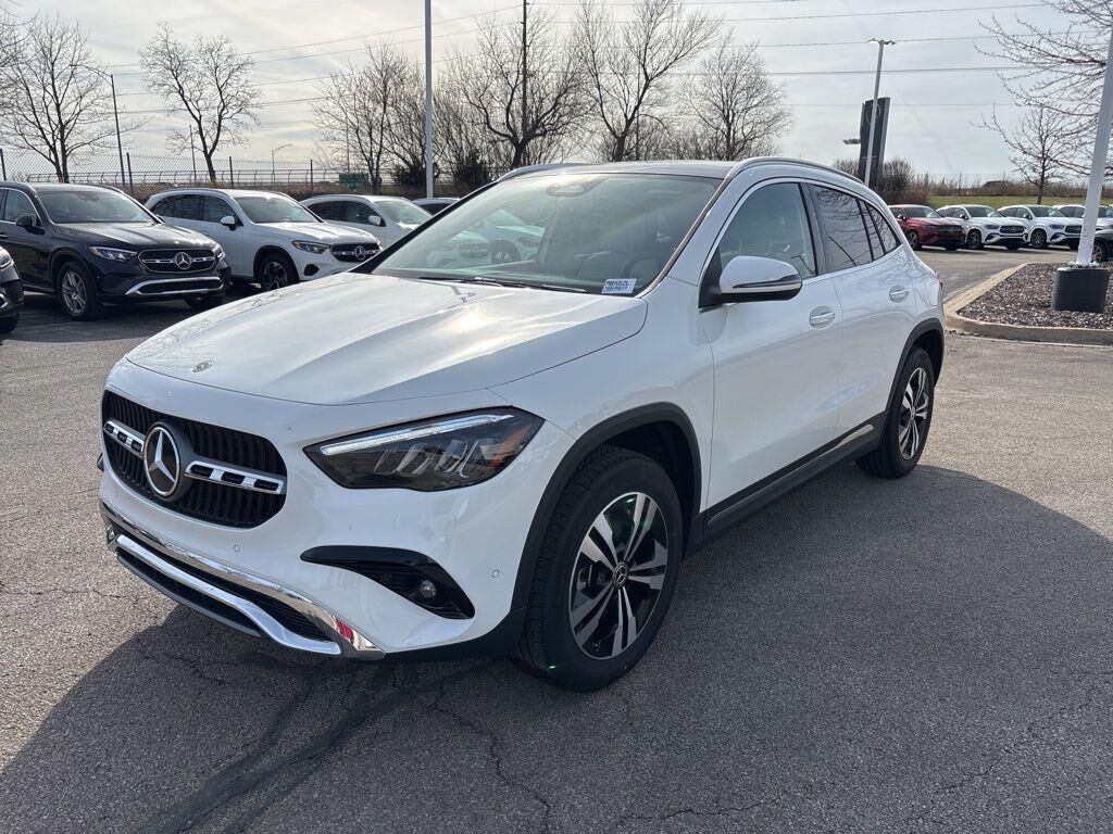 2026 MERCEDES-BENZ GLA-Class