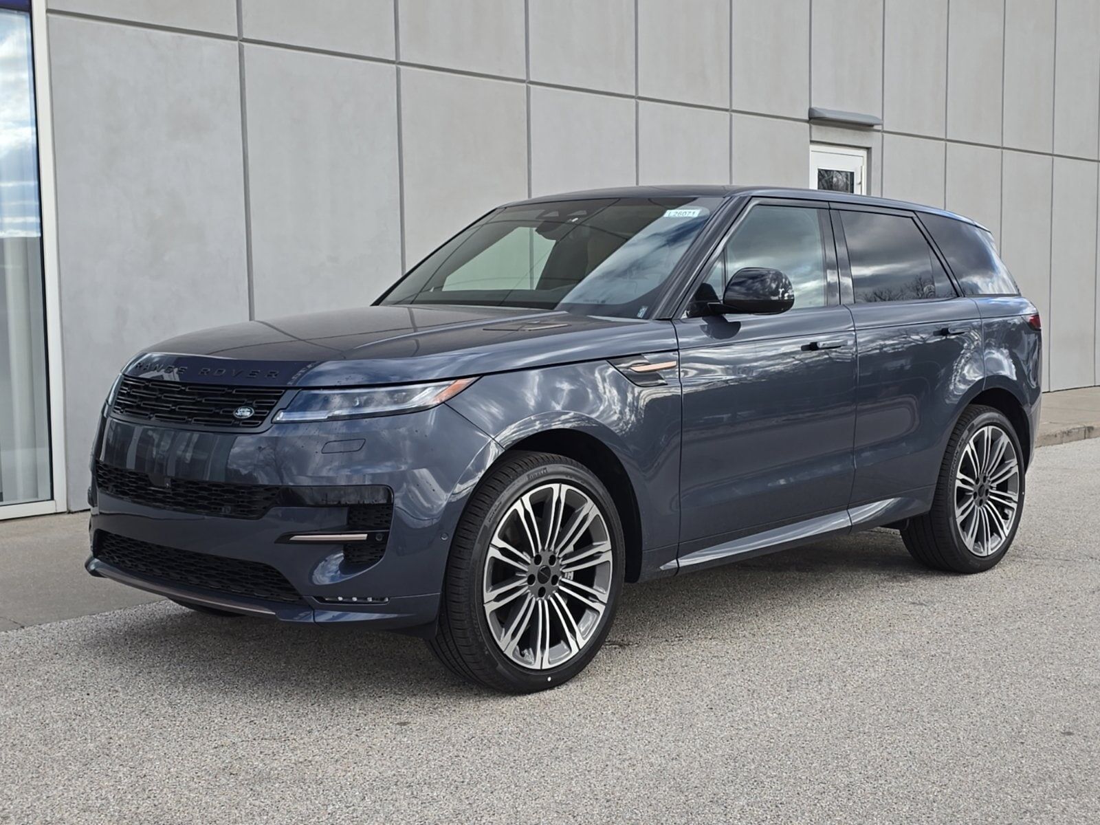 2026 LAND ROVER Range Rover Sport