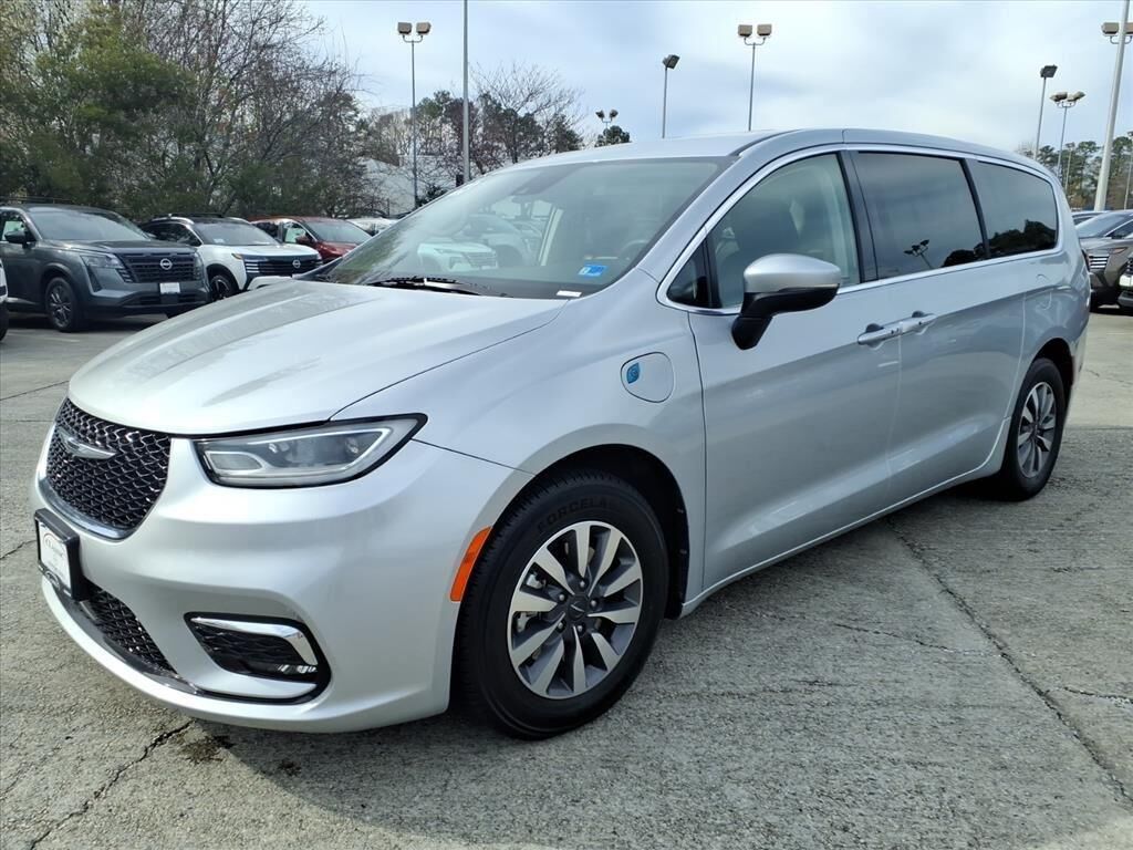 2023 CHRYSLER Pacifica