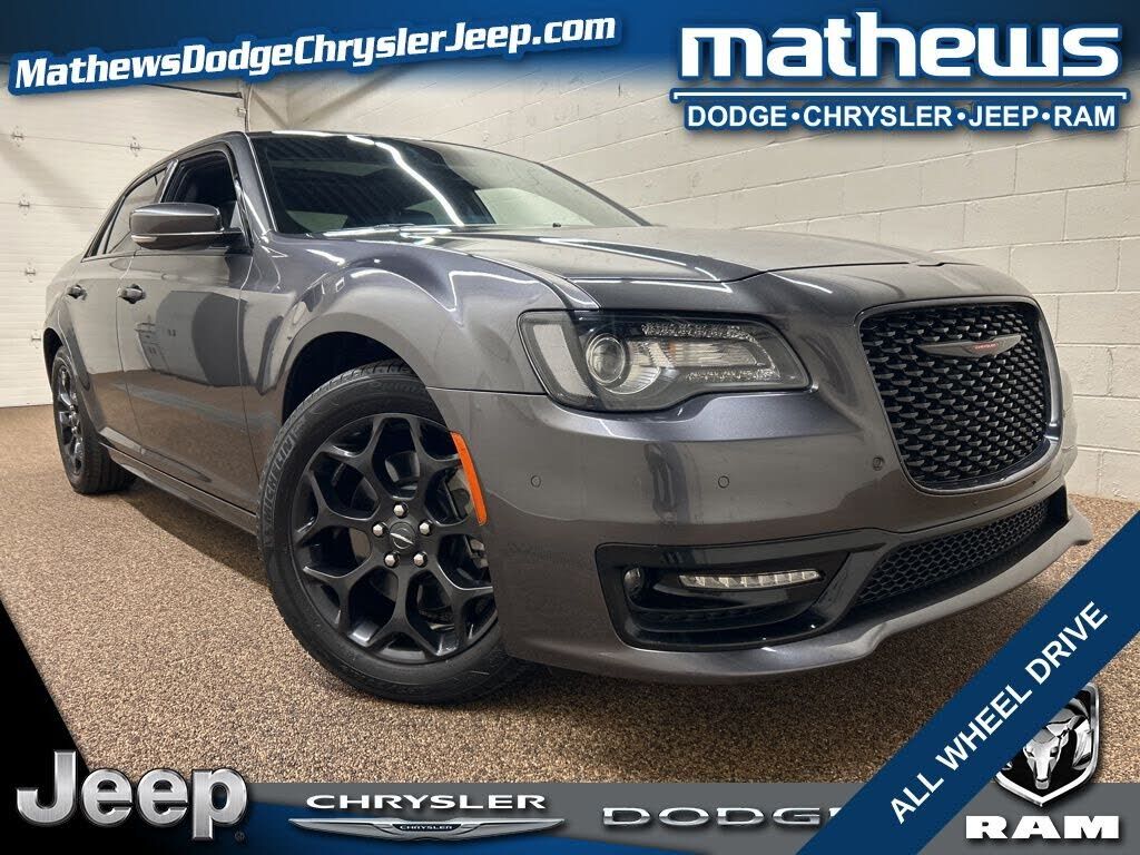 2022 CHRYSLER 300