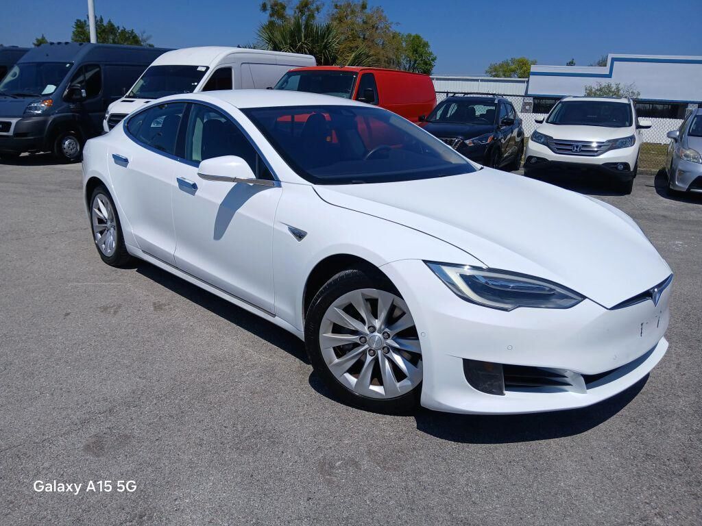2016 TESLA Model S