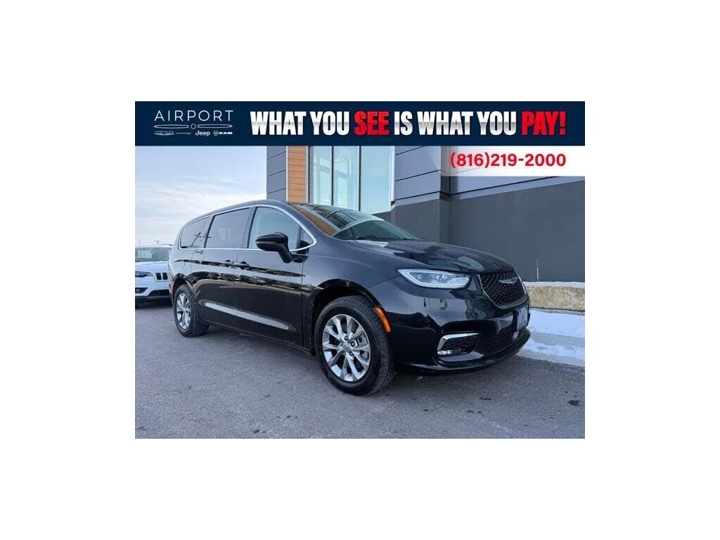 2023 CHRYSLER Pacifica