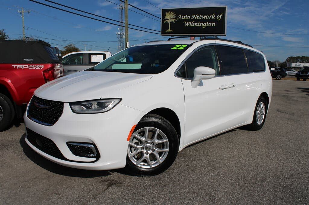 2022 CHRYSLER Pacifica