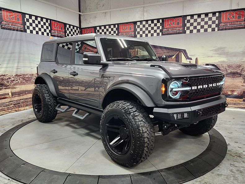 2022 FORD Bronco