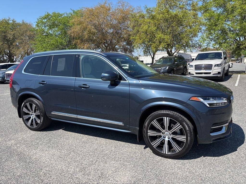 2023 VOLVO XC90