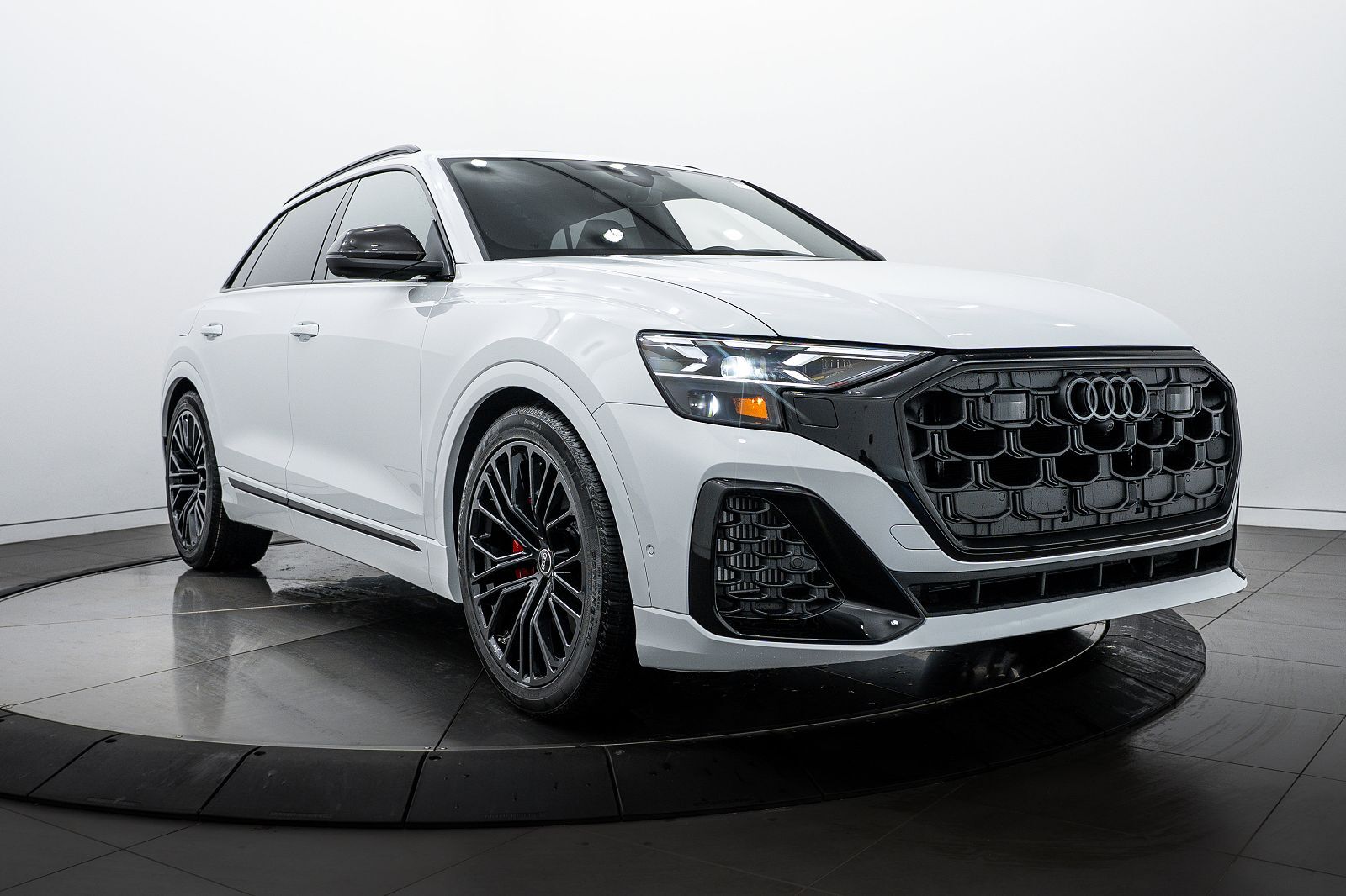 2026 Audi SQ8