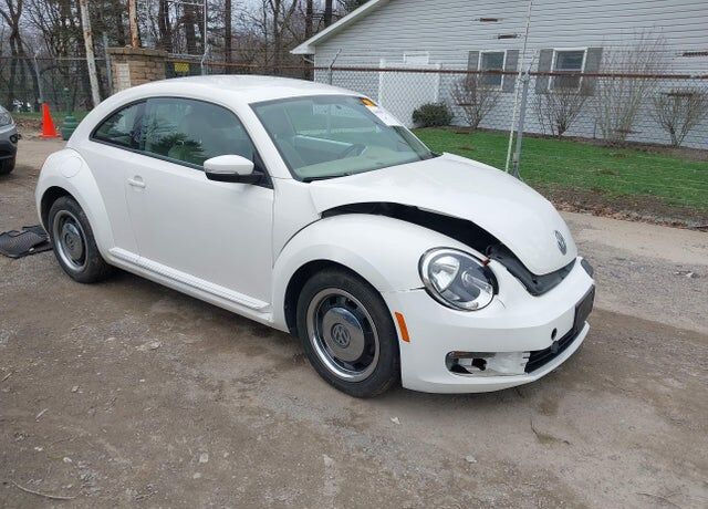 2014 VOLKSWAGEN Beetle