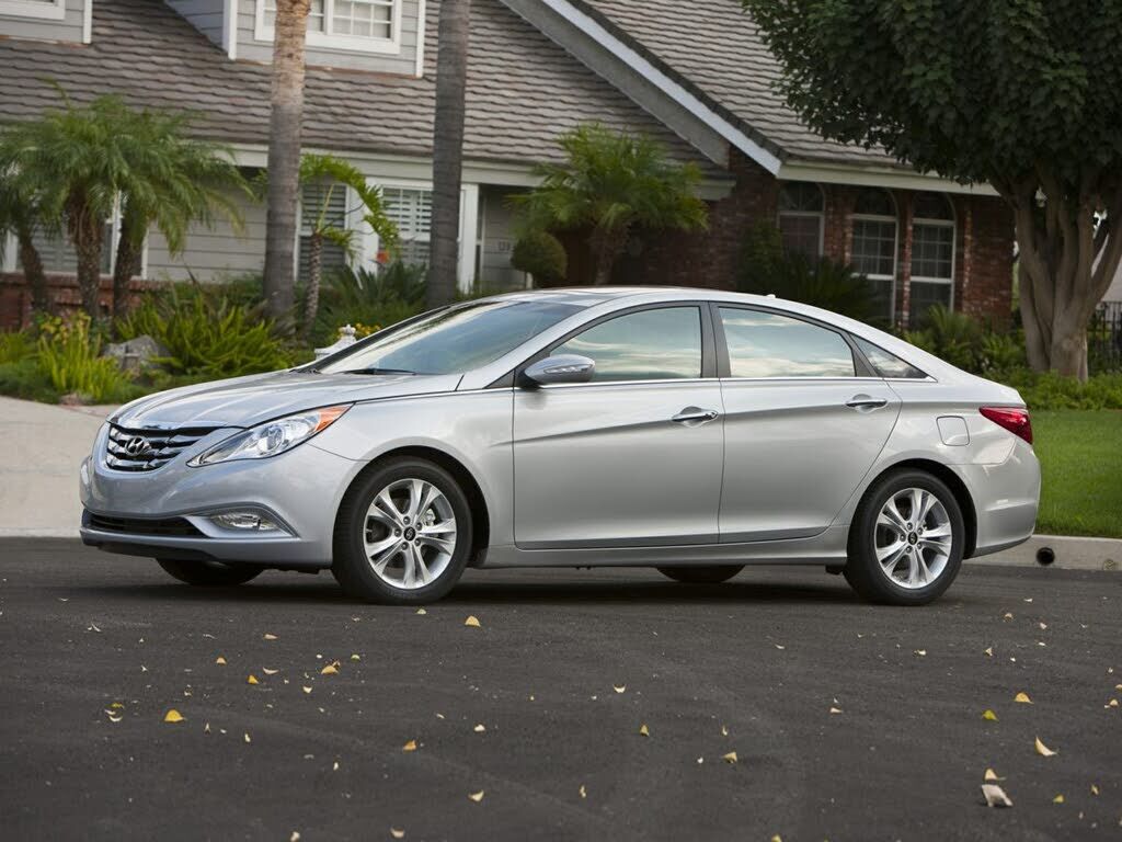 2013 HYUNDAI Sonata
