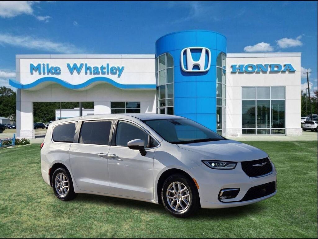 2023 CHRYSLER Pacifica