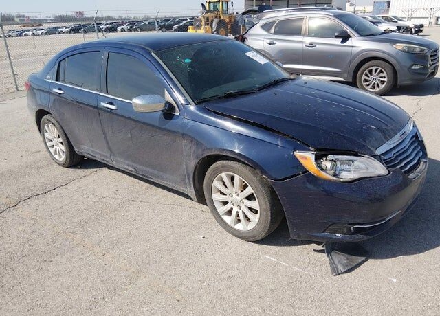 2014 CHRYSLER 200
