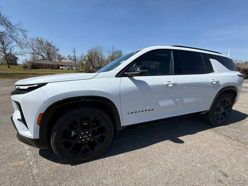 2026 CHEVROLET Traverse