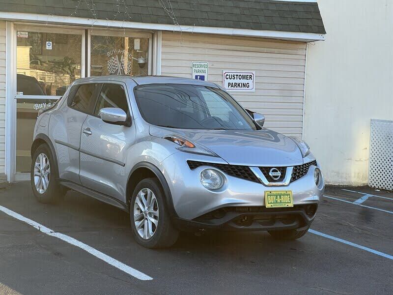2016 NISSAN Juke