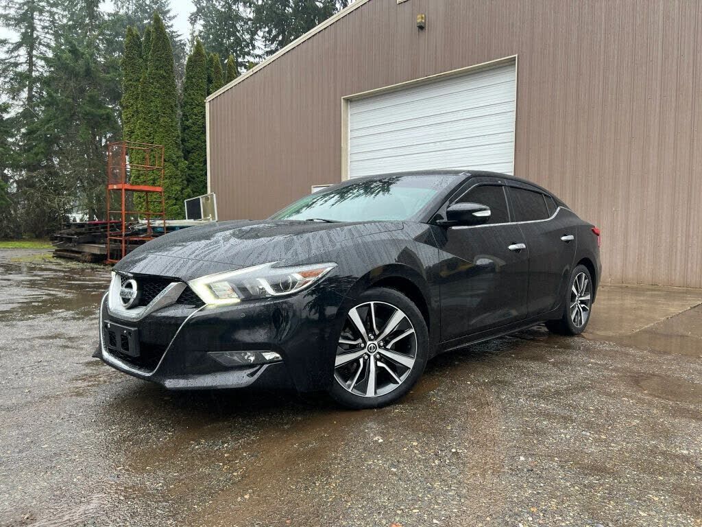 2017 NISSAN Maxima