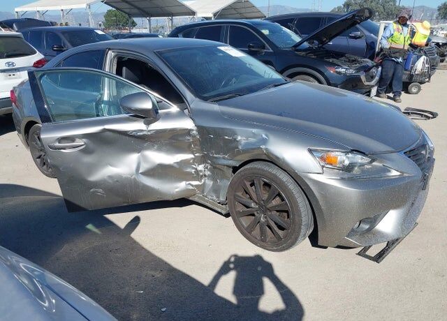 2015 LEXUS IS