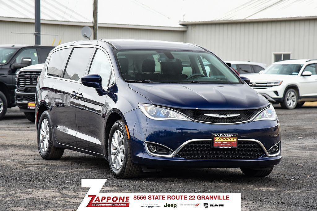 2019 CHRYSLER Pacifica