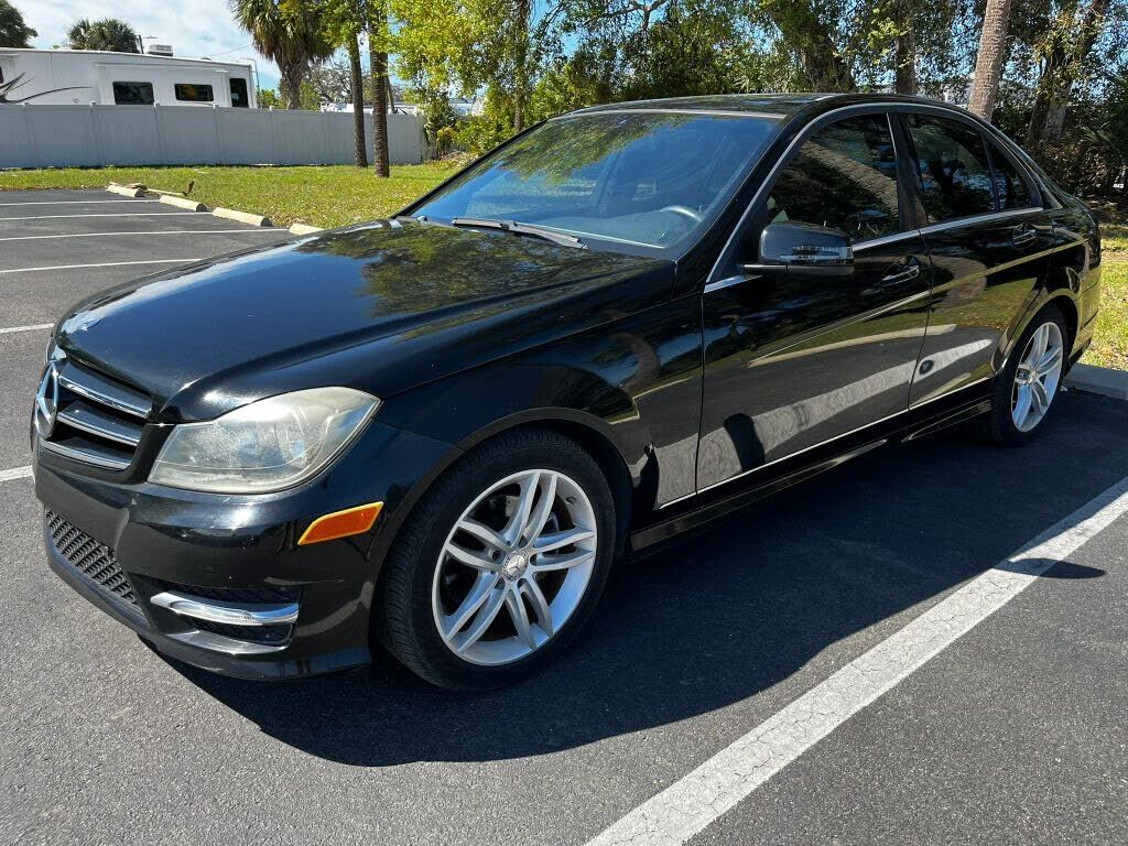 2014 MERCEDES-BENZ C-Class
