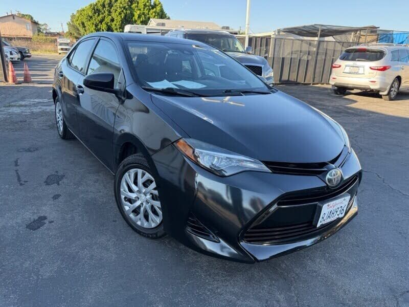 2018 TOYOTA Corolla