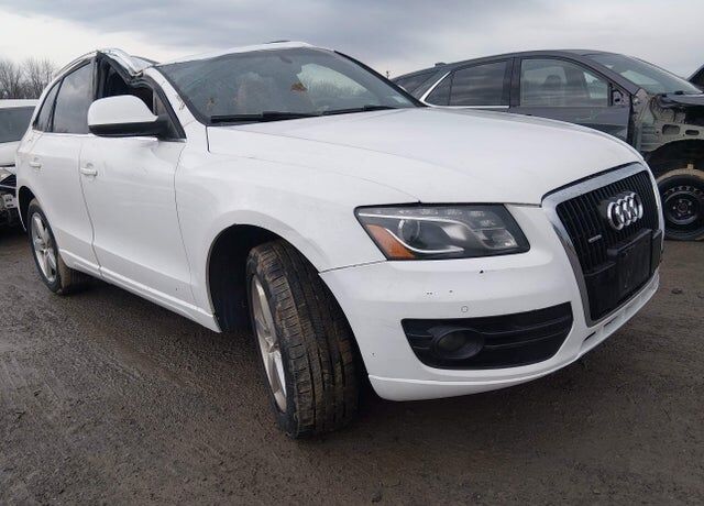 2010 AUDI Q5