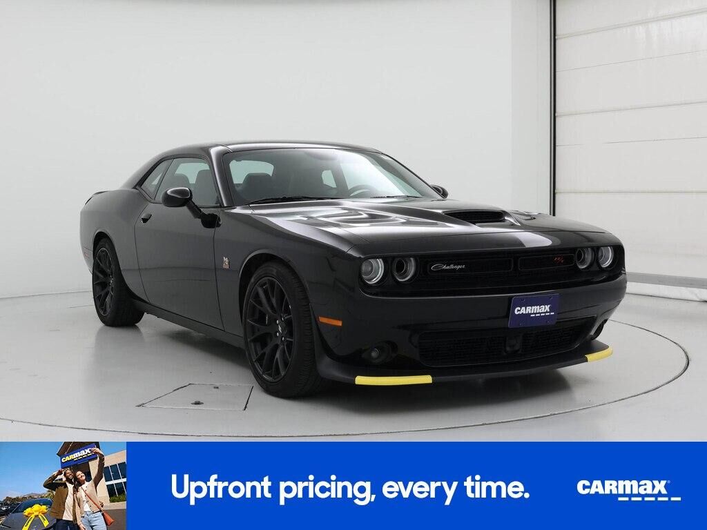 2019 DODGE Challenger