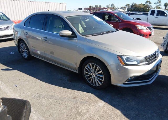 2016 VOLKSWAGEN Jetta