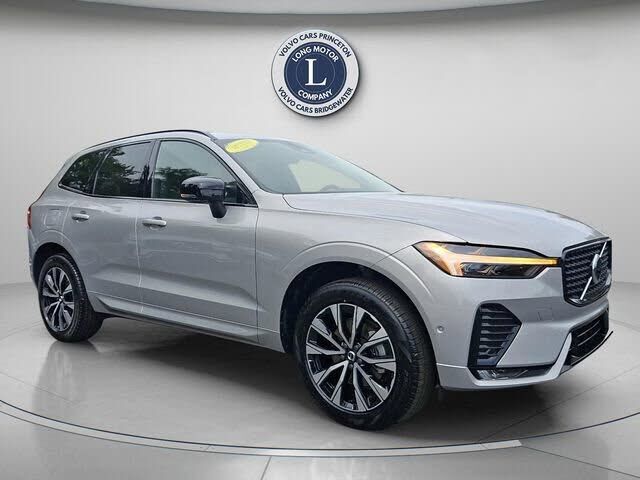 2025 VOLVO XC60