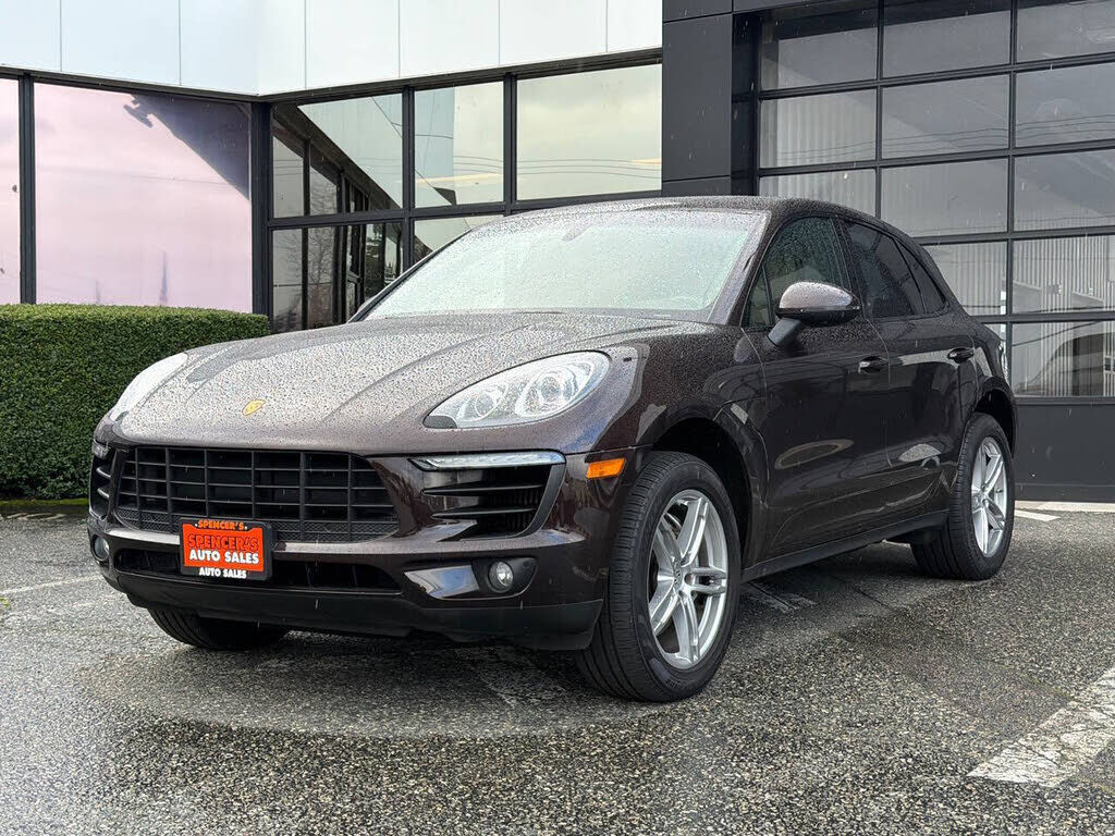 2016 PORSCHE Macan