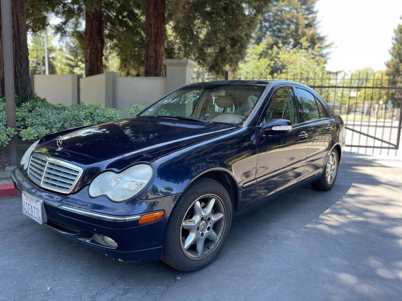 2001 MERCEDES-BENZ C-Class