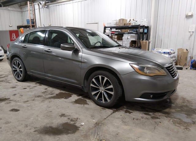 2012 CHRYSLER 200