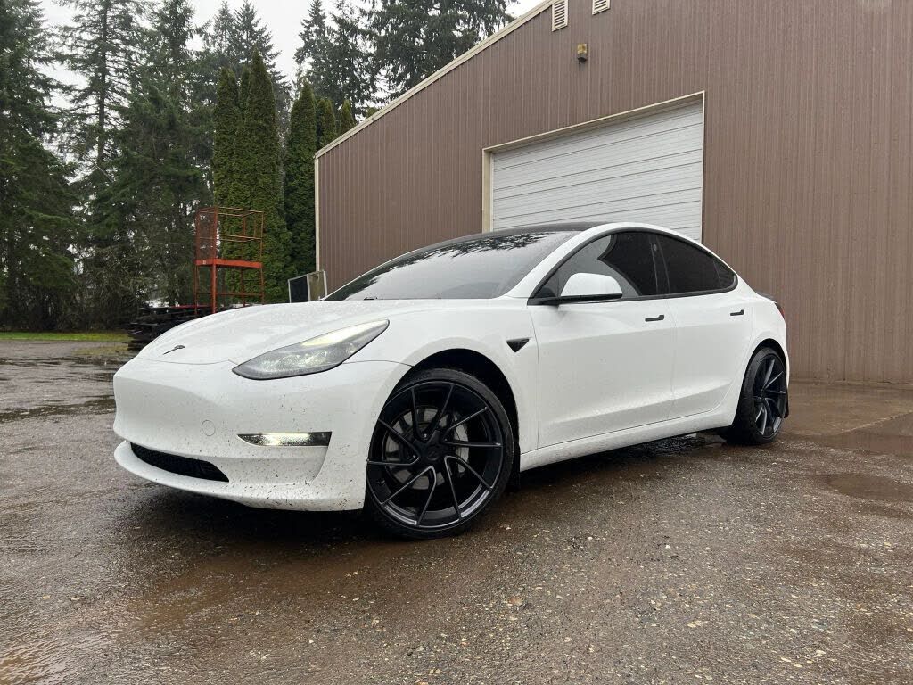 2018 TESLA Model 3