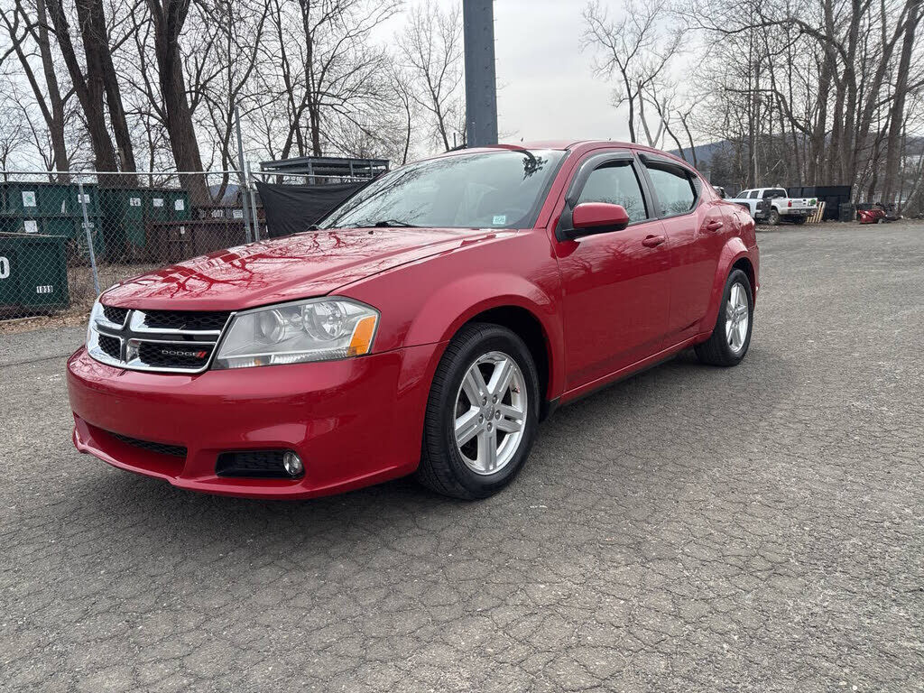 2013 DODGE Avenger