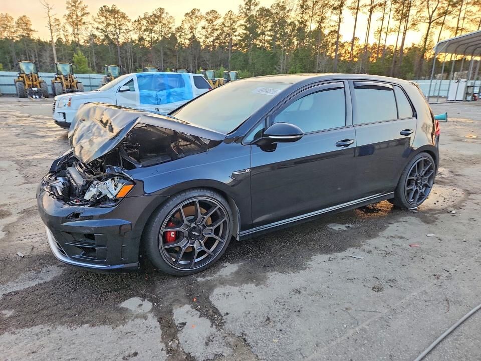 2016 VOLKSWAGEN Golf R
