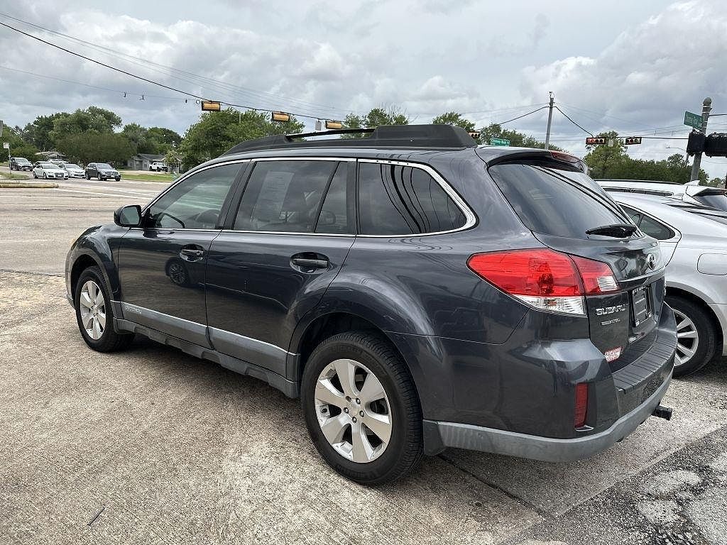 2010 SUBARU Outback