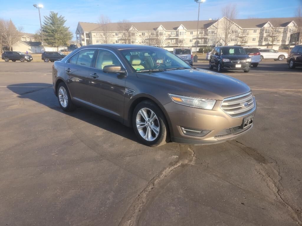 2015 FORD Taurus