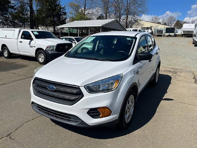 2017 FORD Escape