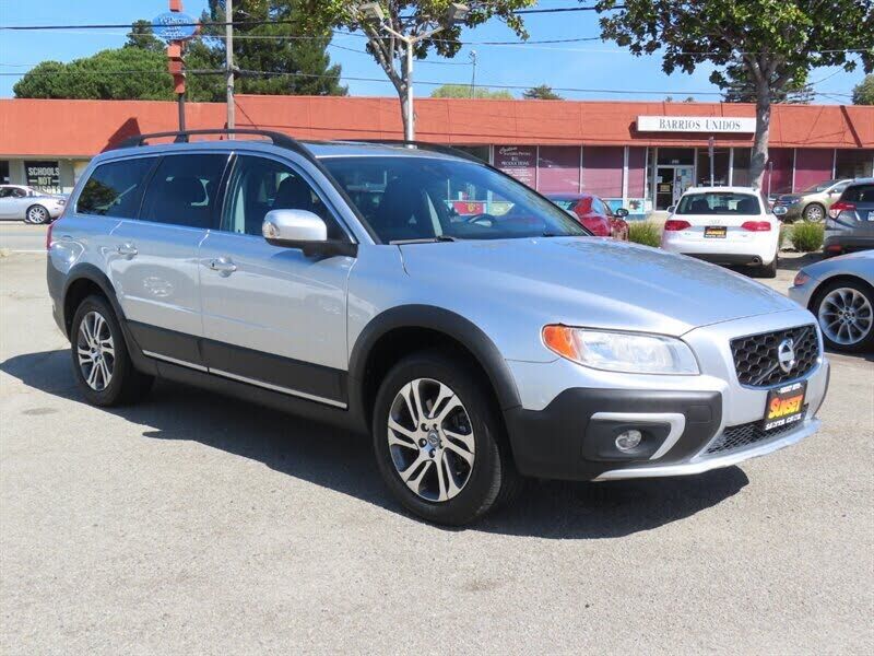 2015 VOLVO XC70