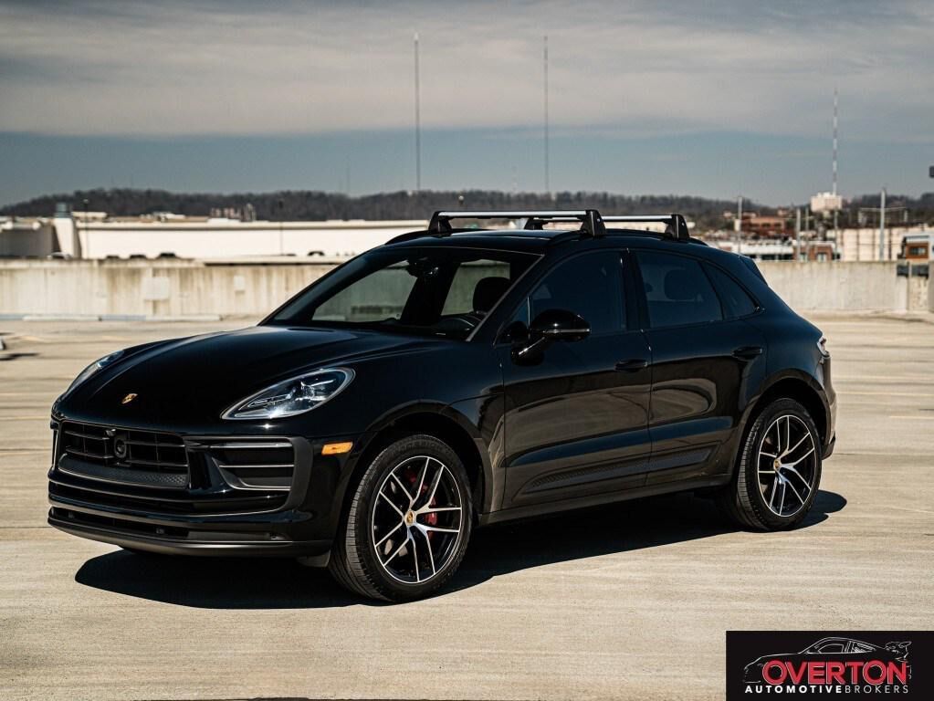 2023 PORSCHE Macan
