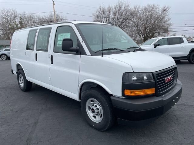 2025 GMC Savana