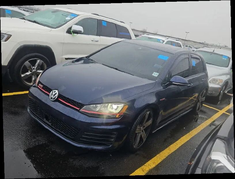 2017 VOLKSWAGEN Golf GTI