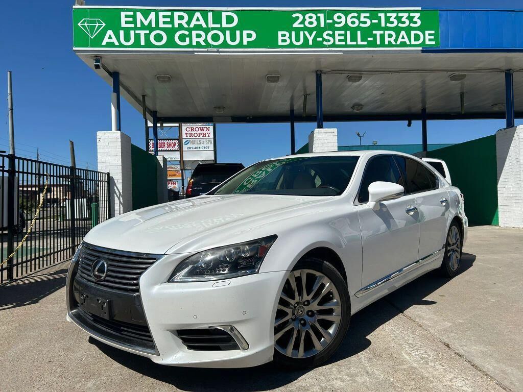 2013 LEXUS LS