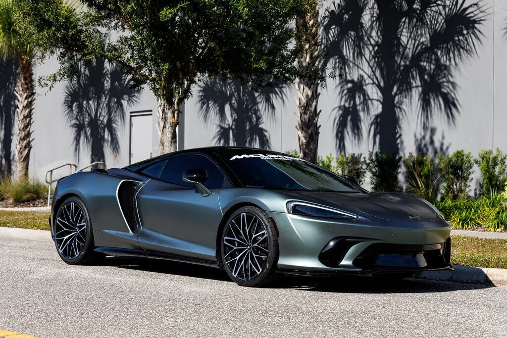 2025 MCLAREN GTS