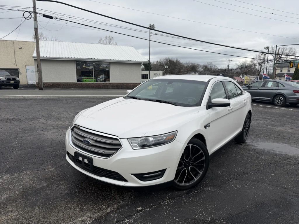2018 FORD Taurus