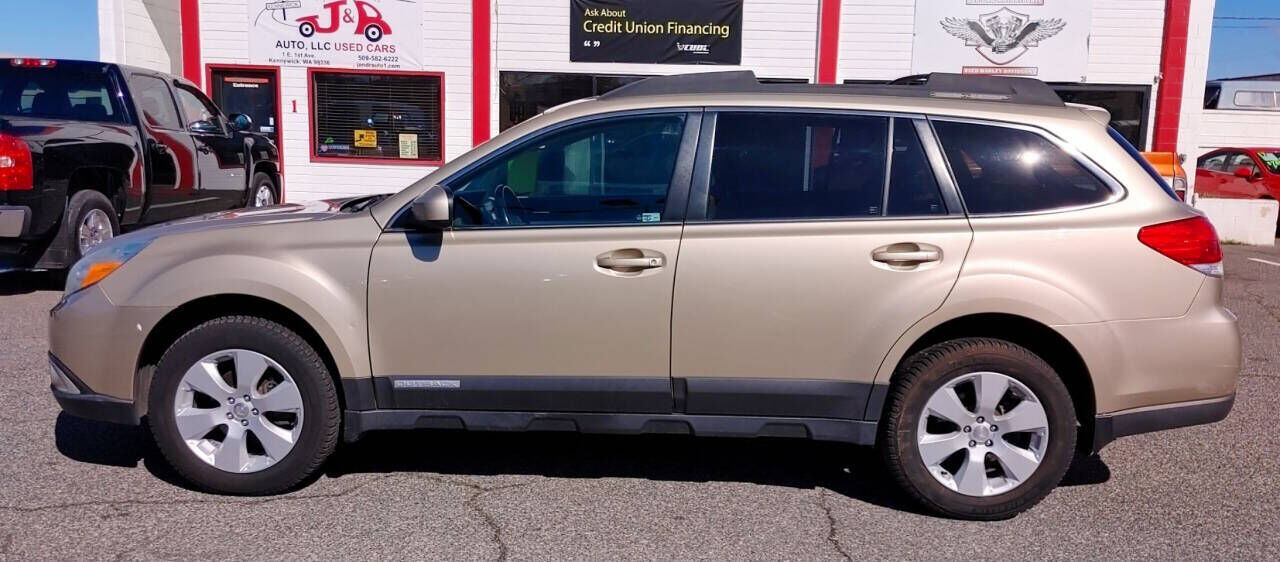 2010 SUBARU Outback