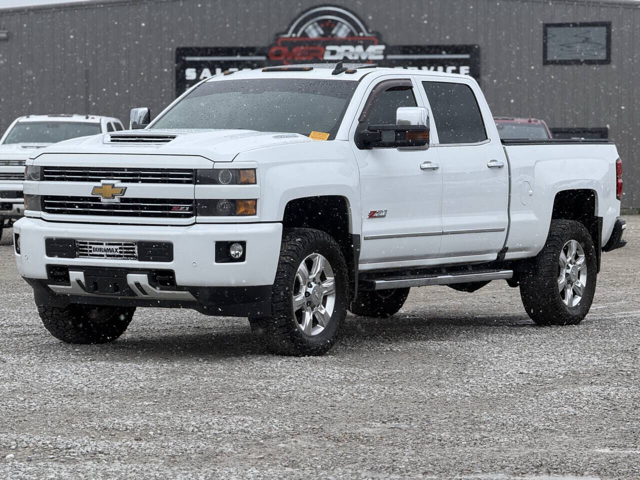 2018 CHEVROLET Silverado