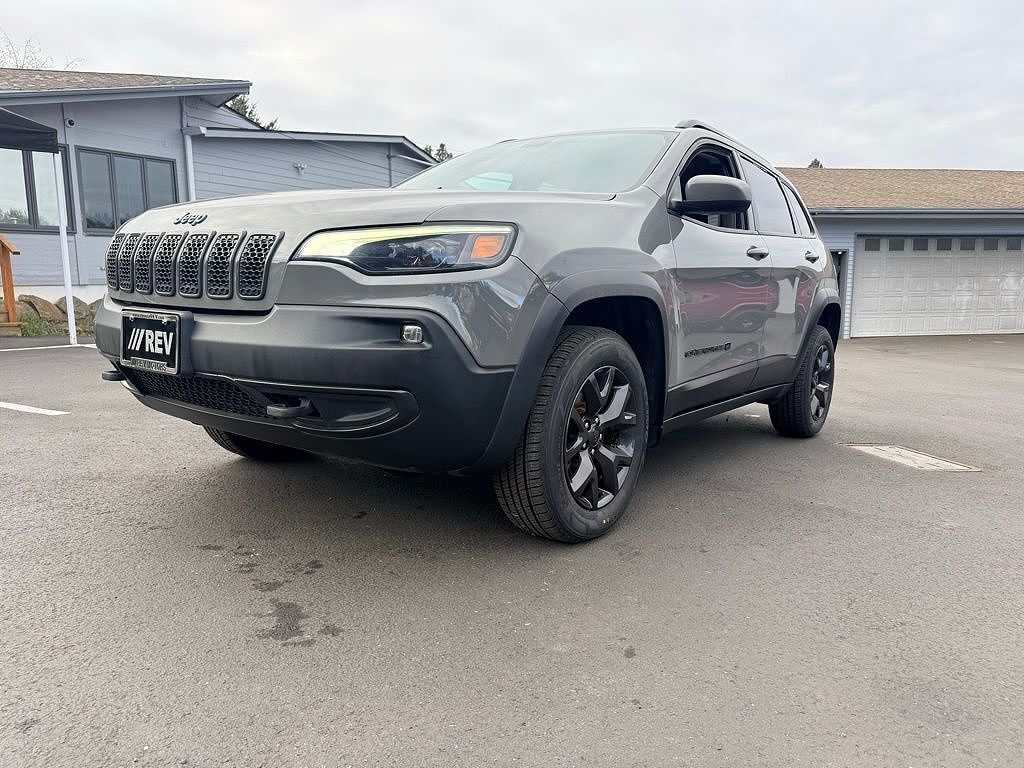 2019 JEEP Cherokee