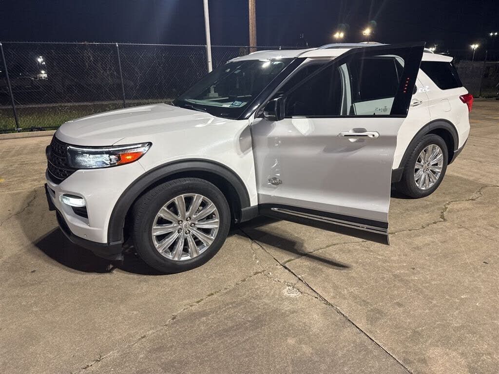 2021 FORD Explorer