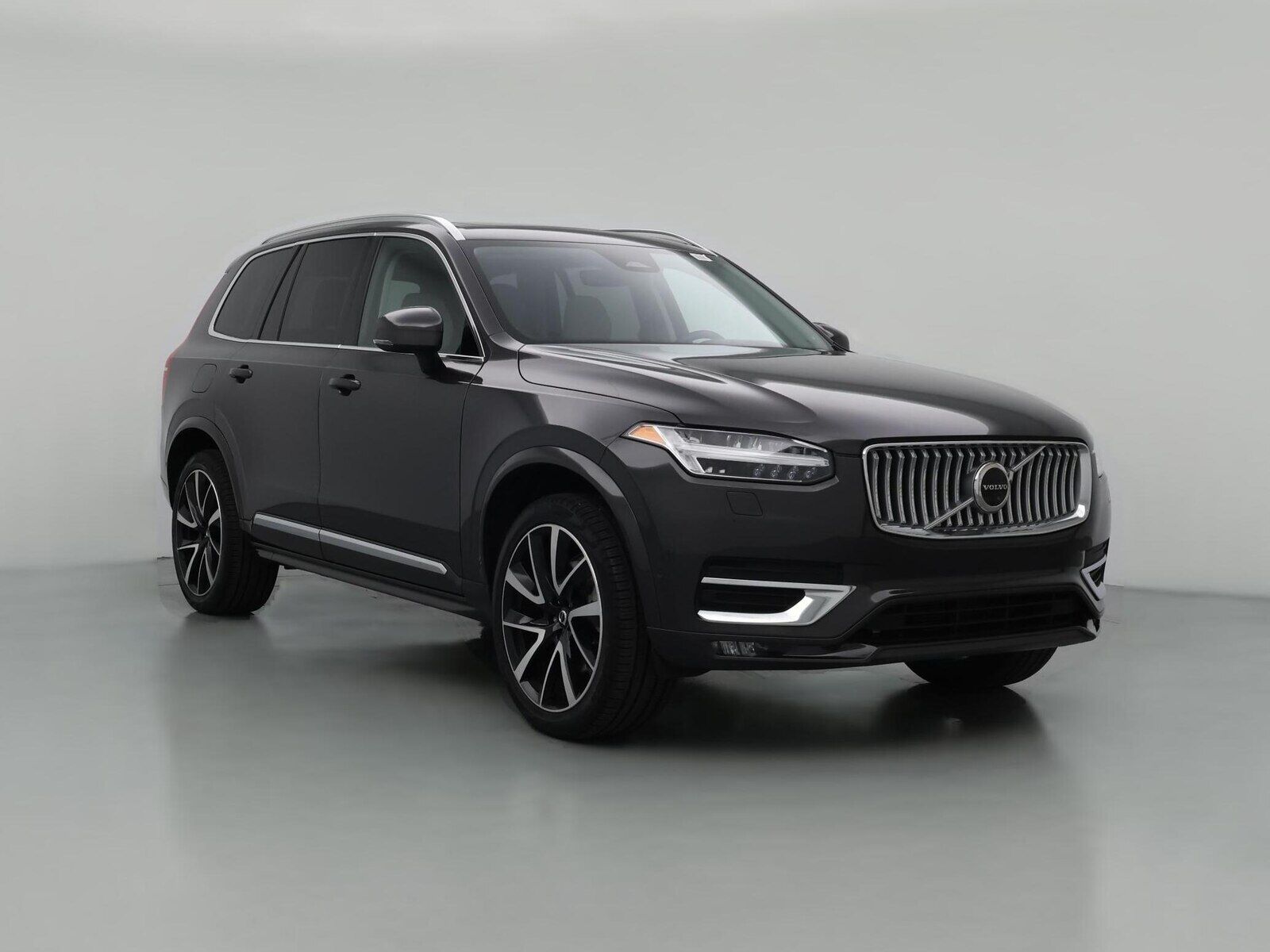2023 VOLVO XC90