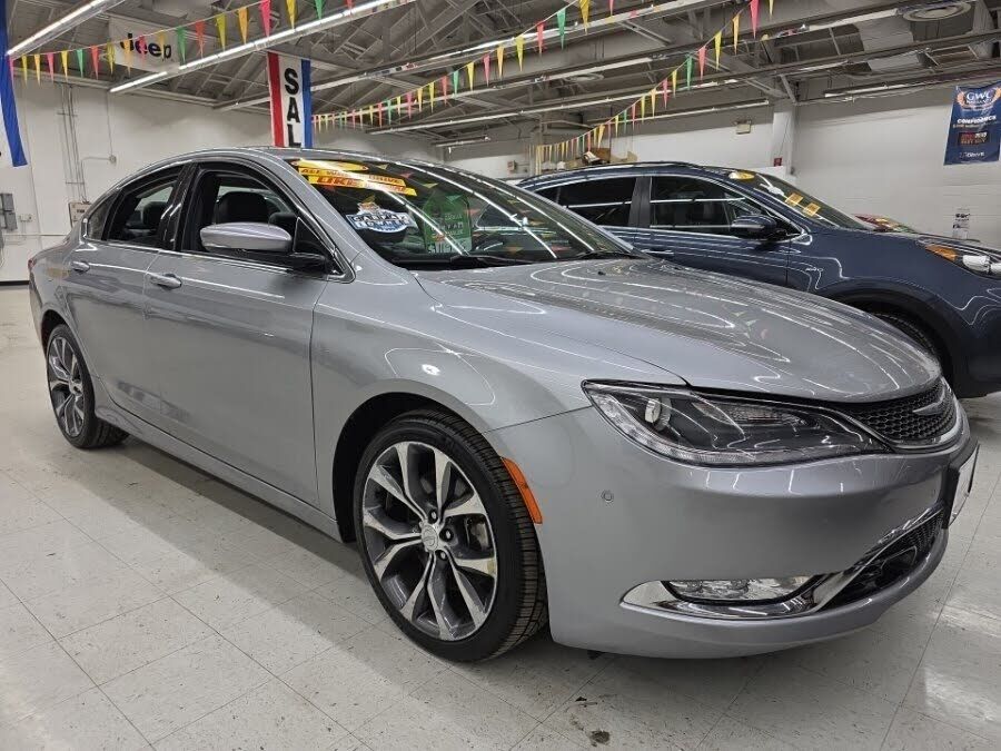 2015 CHRYSLER 200
