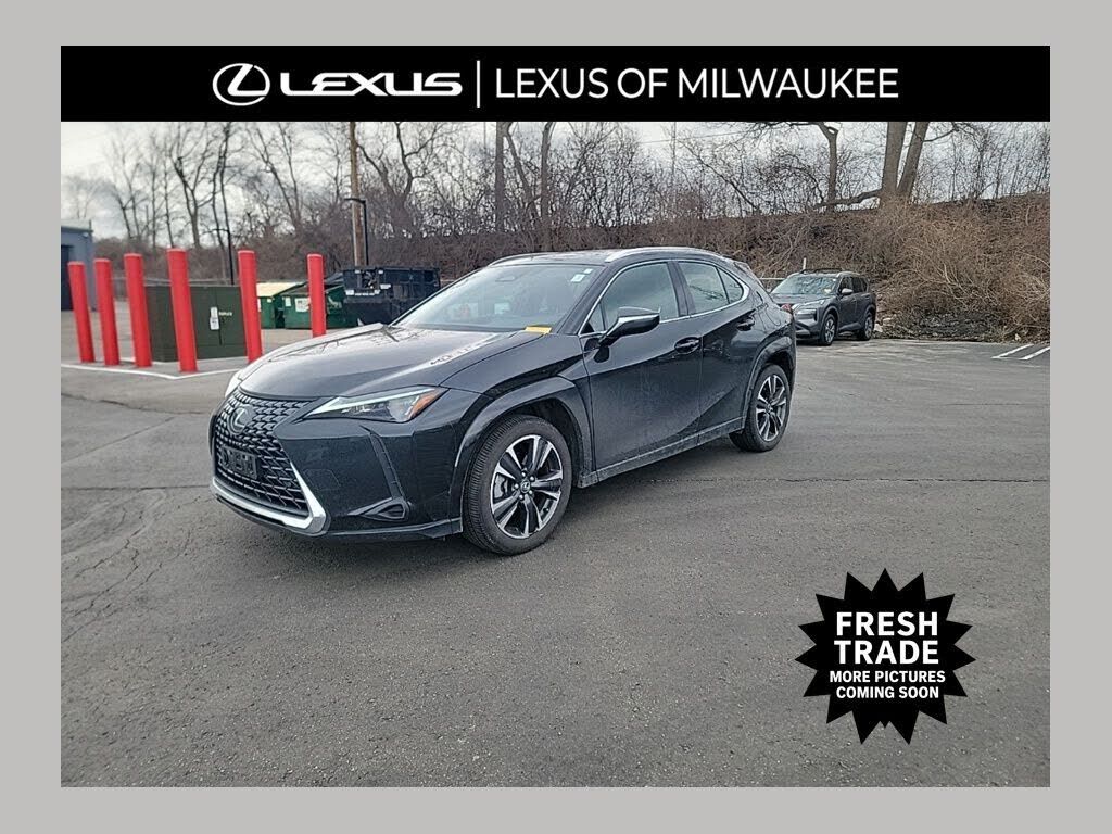 2025 LEXUS UX